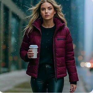 NWT STEVE MADDEN Packable Hooded Puffer Jacket Berry S MSRP $180